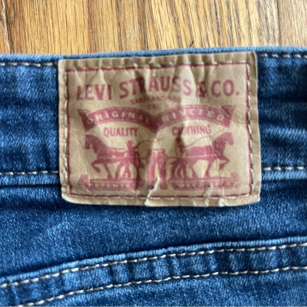 Levi’s 711 Skinny Jeans – Mid Rise • Women’s Skinny Fit size 32x30 - Picture 4 of 11